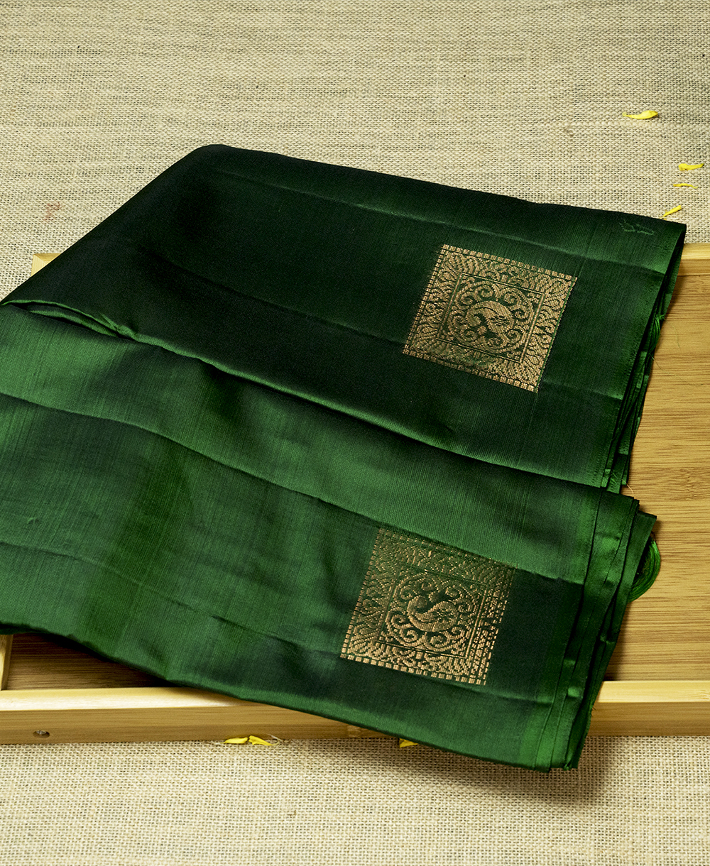 Dark Green Handloom Weight less Pure Silk saree