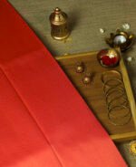 Light Olive Green & Pink Kanchipuram Designer Silk Saree - Image 4